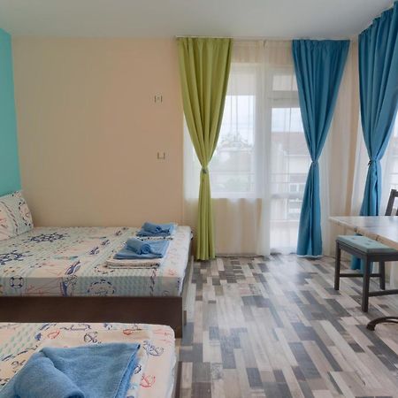 Kazlarov Guest House Kiten  Extérieur photo