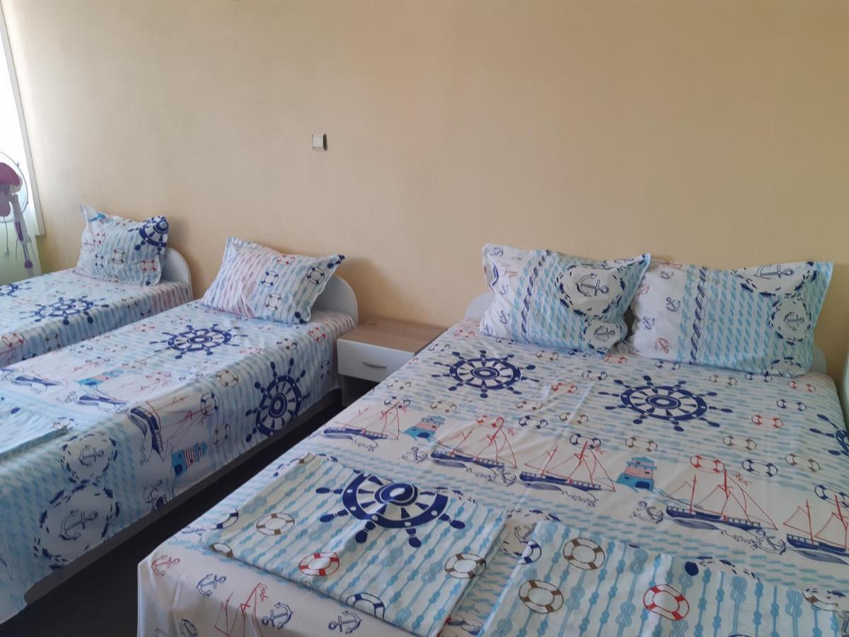 Kazlarov Guest House Kiten  Extérieur photo