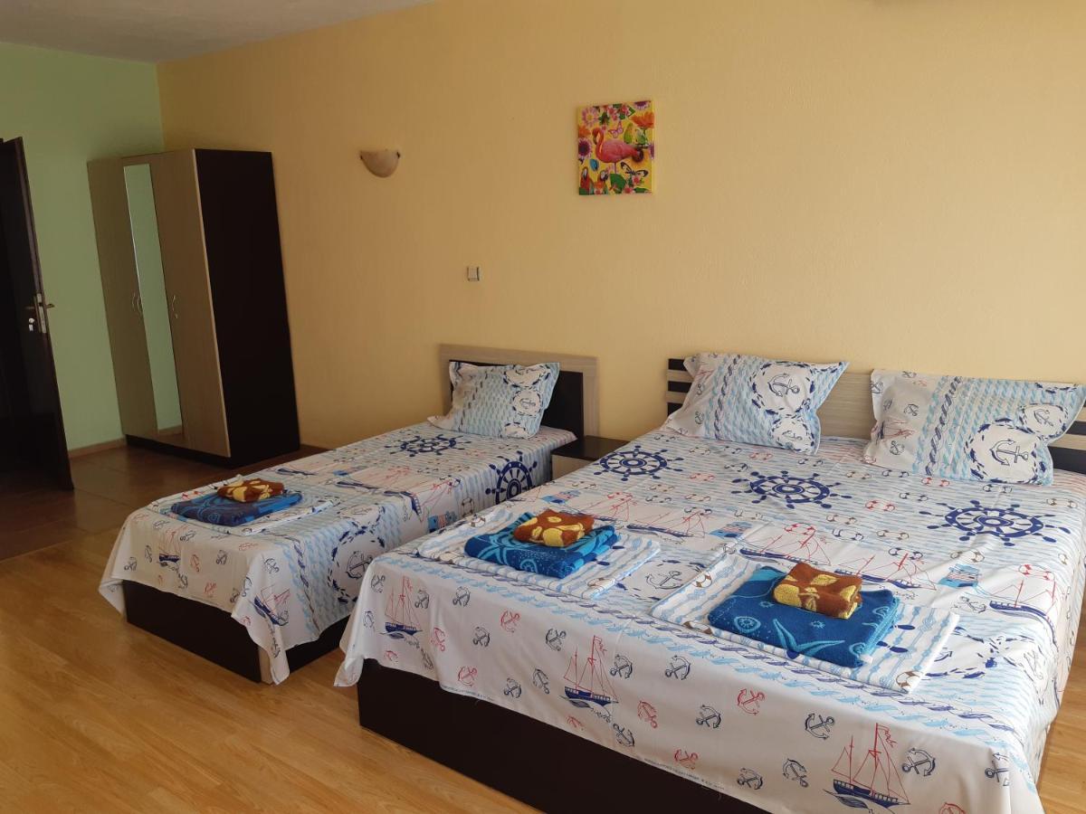 Kazlarov Guest House Kiten  Extérieur photo