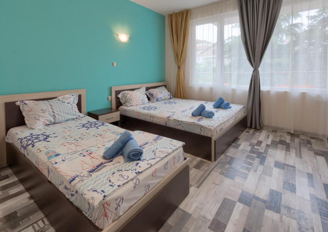 Kazlarov Guest House Kiten  Extérieur photo