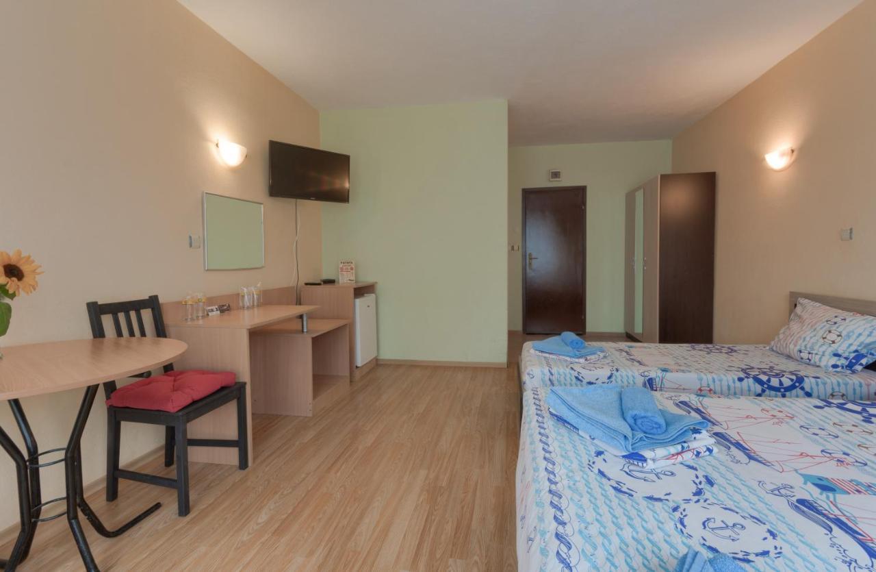 Kazlarov Guest House Kiten  Extérieur photo