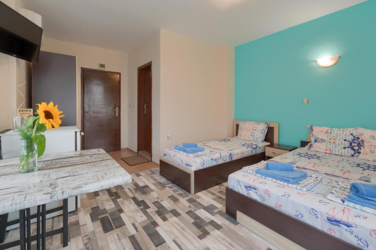 Kazlarov Guest House Kiten  Extérieur photo