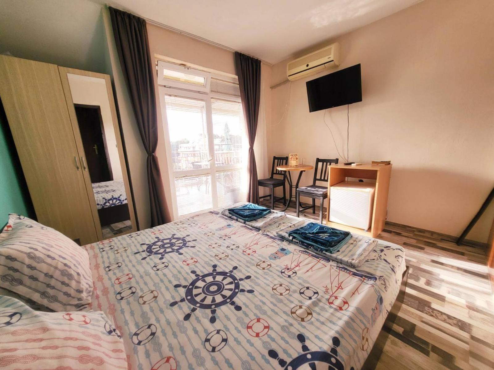 Kazlarov Guest House Kiten  Extérieur photo